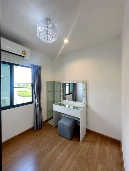 bedroom and room interior and bathroom of พลีโน่ สุขุมวิท-บางนา Pleno Sukhumvit-Bangna