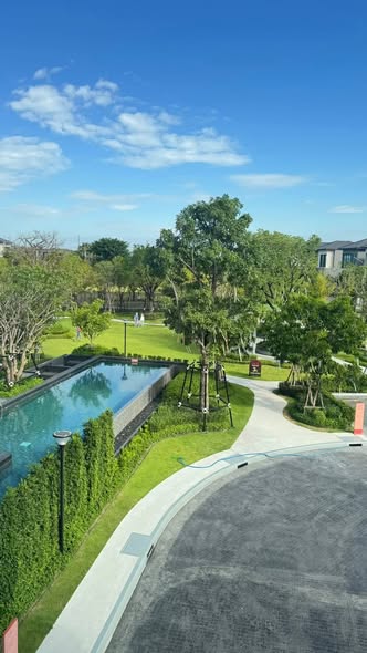 pool of พลีโน่ สุขุมวิท-บางนา Pleno Sukhumvit-Bangna