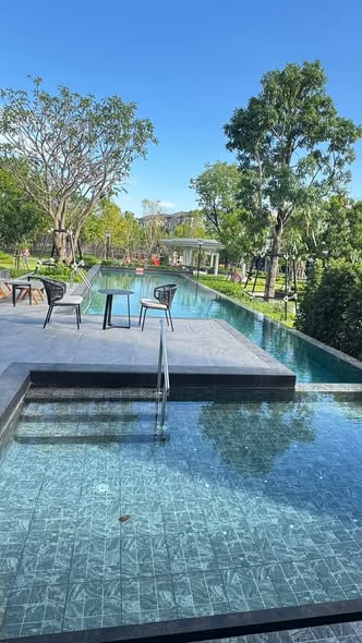 pool of พลีโน่ สุขุมวิท-บางนา Pleno Sukhumvit-Bangna