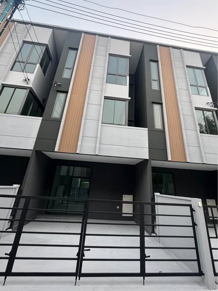 Pleno Tiwanon – Chaengwattana 2