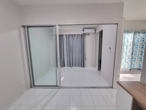 room interior of Plum Condo Bang Yai Station.