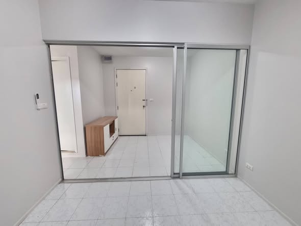 room interior of Plum Condo Bang Yai Station.