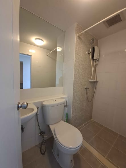 bathroom of Plum Condo Central Station Phase 1
