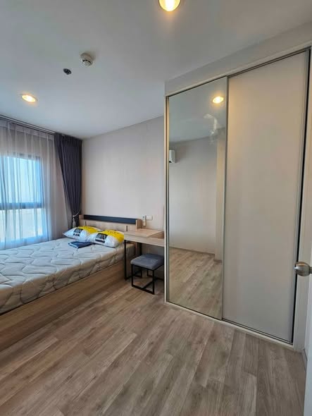 bedroom and room interior of Plum Condo Central Station Phase 2