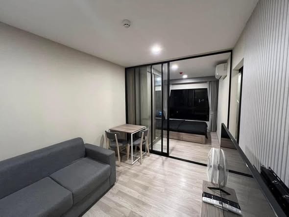 living room and room interior of Plum Condo Sukhumvit 97.1