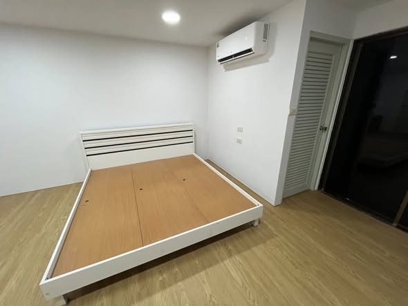 bedroom of Pratunam Prestige Condominium