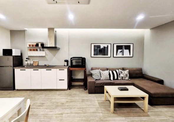 living room of Premier Condominium