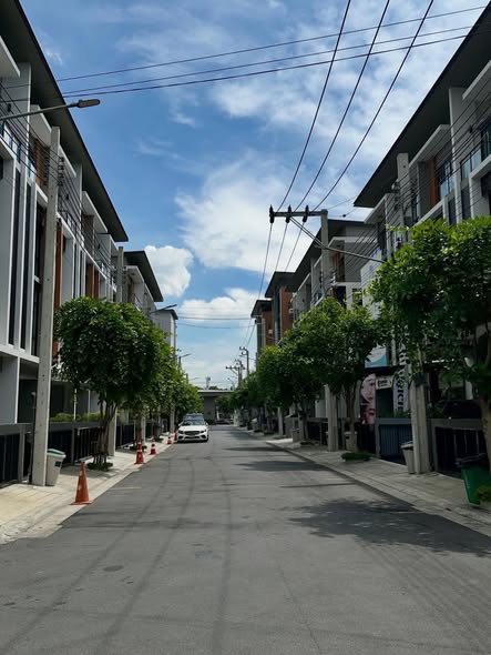 Premium Place MIX นวมินทร์