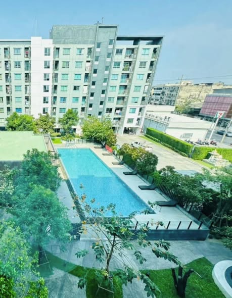 pool of Present Condo