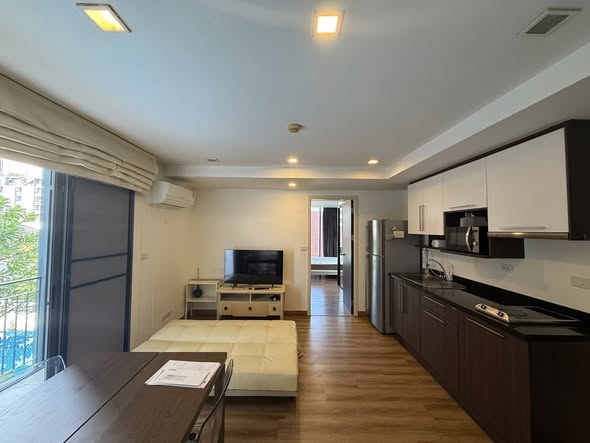 Prom Phaholyothin2 condominium
