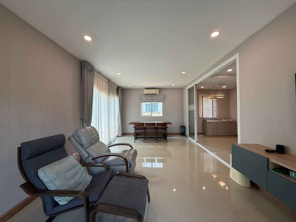living room of Pruksatown Phet Kasem 81