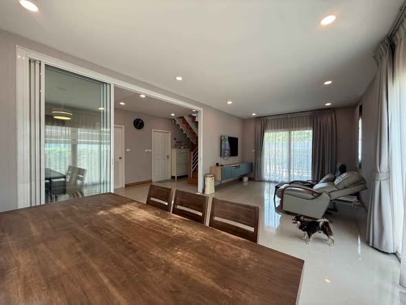 living room and room interior of Pruksatown Phet Kasem 81
