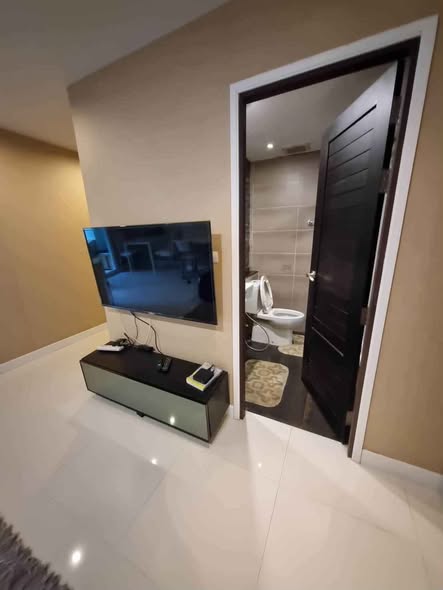 bedroom and room interior of Punna Residence 5