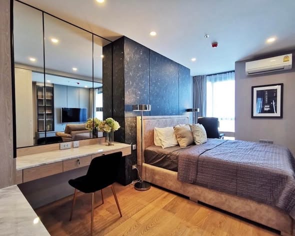 bedroom and room interior of Q Chid Lom – Phetchaburi