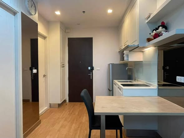 room interior of Q House Sukhumvit 79