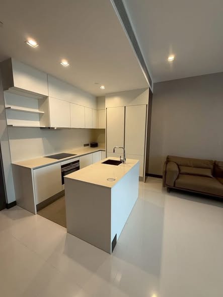 kitchen of Q1 Sukhumvit Condo by Q House