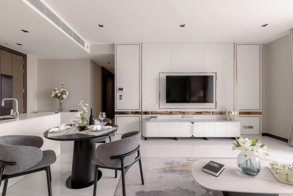 living room of Q1 Sukhumvit Condo by Q House