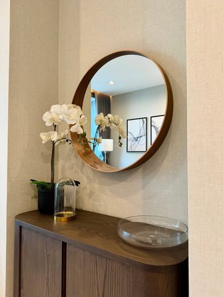 room interior and bathroom of Q1 Sukhumvit Condo by Q House