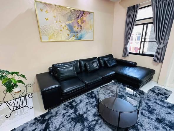 living room of Quarter 31