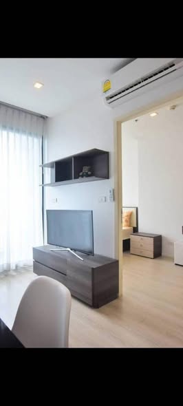 living room and bedroom of Quinn Ratchada 17