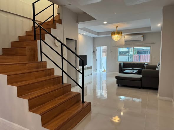 QUINN SUKHUMVIT 101 ควินน์ สุขุมวิท 101