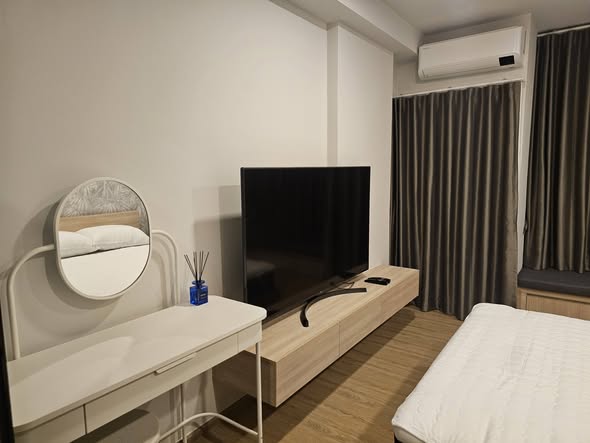 bedroom of QUINTARA MHy’ZEN PHROM PHONG (ควินทารา มาย’เซน พร้อมพงษ์)