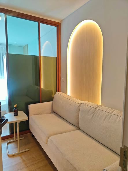 living room and room interior of QUINTARA MHy’ZEN PHROM PHONG (ควินทารา มาย’เซน พร้อมพงษ์)