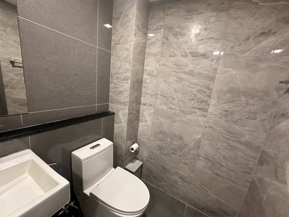 bathroom of Quintara Phume Sukhumvit 39