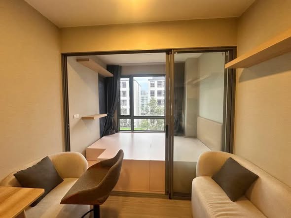 bedroom and room interior of Quintara Phume Sukhumvit 39