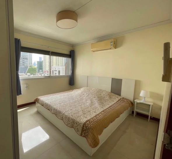 bedroom of Ratchathewi Tower