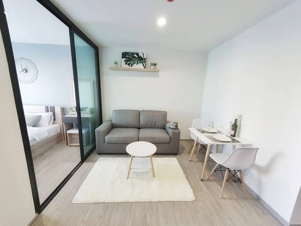 living room and room interior of REACH Phahon Yothin 52 (รีช พหลโยธิน 52)