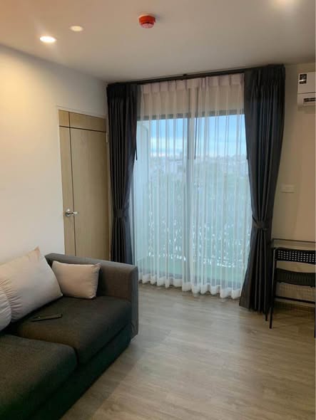 living room and room interior of REACH Phahon Yothin 52 (รีช พหลโยธิน 52)