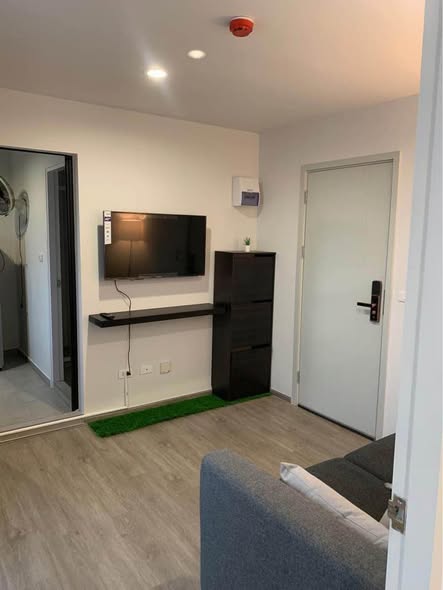 living room and room interior of REACH Phahon Yothin 52 (รีช พหลโยธิน 52)