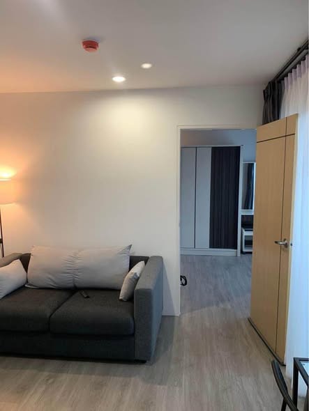 living room and room interior of REACH Phahon Yothin 52 (รีช พหลโยธิน 52)