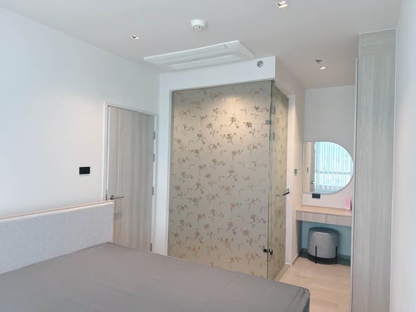 bedroom and room interior of Reference Sathorn-Wongwianyai (เรฟเฟอเรนซ์ สาทร-วงเวียนใหญ่)