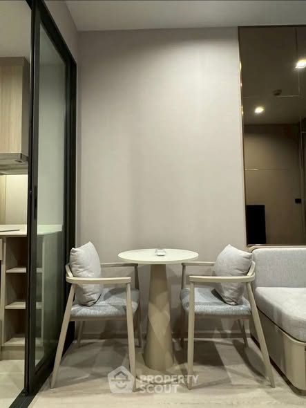 room interior of Reference Sathorn-Wongwianyai (เรฟเฟอเรนซ์ สาทร-วงเวียนใหญ่)