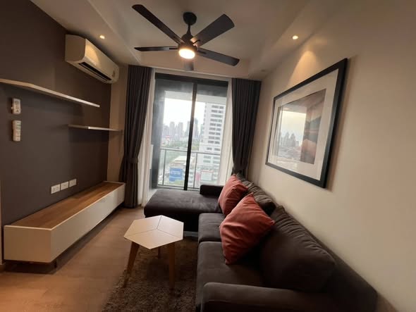 living room and bedroom of Regal Sathon-Naradhiwas