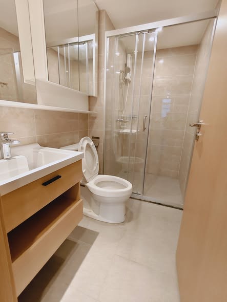 bathroom of Regal Srinakarin 40