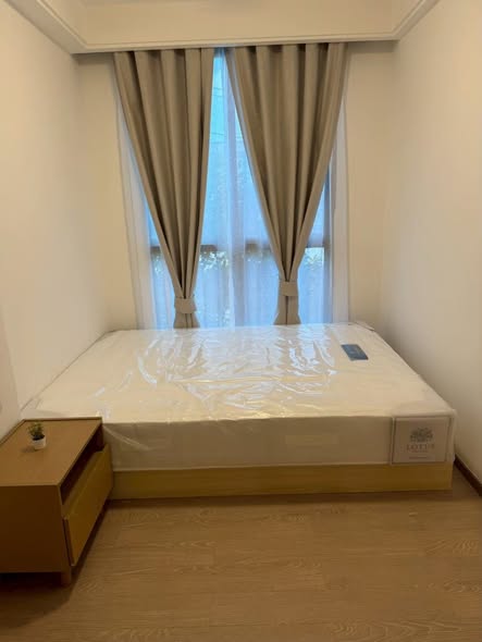 bedroom of Regal Srinakarin 40
