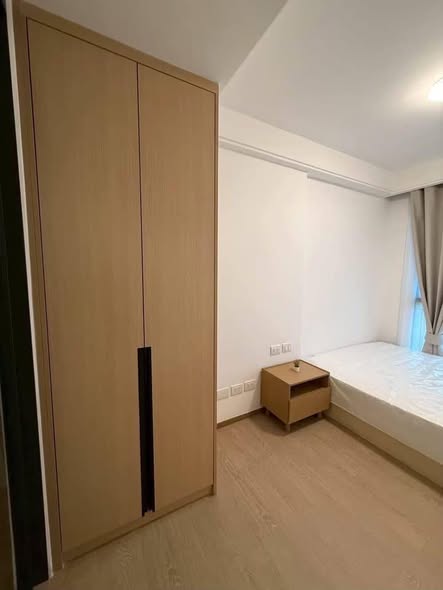 bedroom and room interior of Regal Srinakarin 40