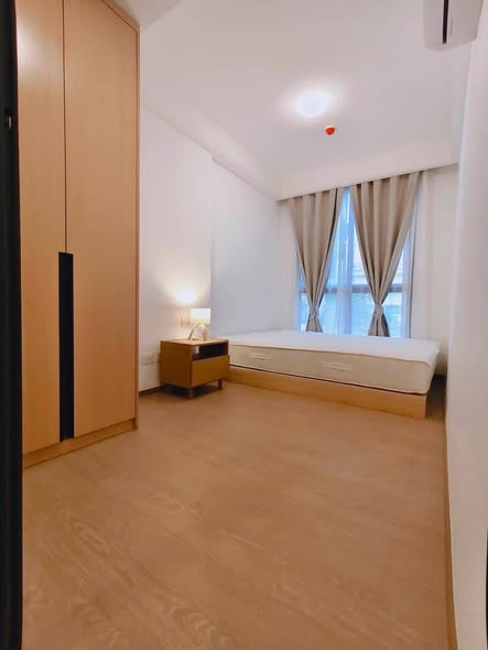 bedroom and room interior of Regal Srinakarin 40