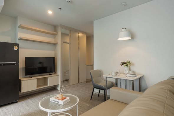 bedroom and living room of Regent Home Bangna (รีเจ้นท์โฮม บางนา)