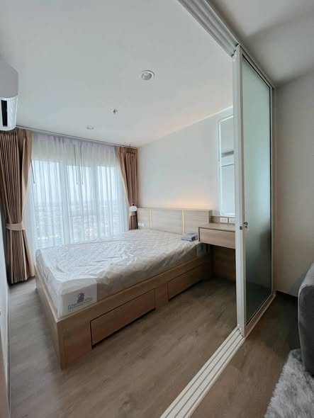 bedroom and room interior of Regent Home Bangna (รีเจ้นท์โฮม บางนา)