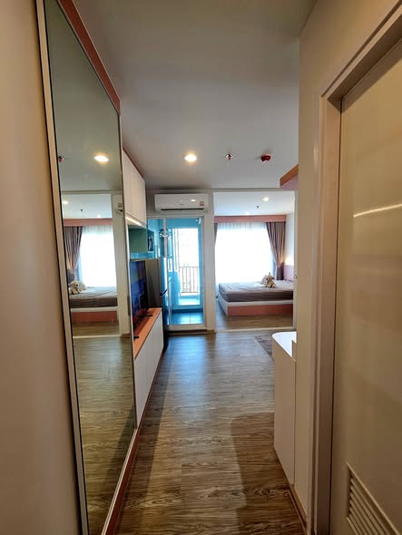 bedroom and room interior of Regent Home Bangna (รีเจ้นท์โฮม บางนา)