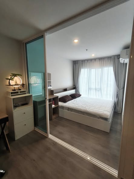 bedroom and room interior of Regent Home Bangna (รีเจ้นท์โฮม บางนา)
