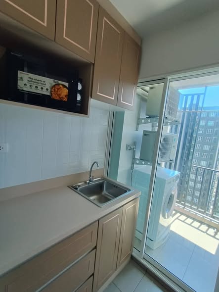 kitchen of Regent Home Bangna (รีเจ้นท์โฮม บางนา)