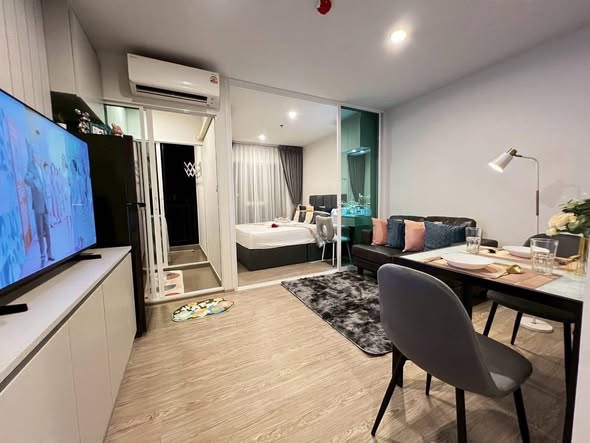 living room and bedroom and room interior of Regent Home Bangna (รีเจ้นท์โฮม บางนา)