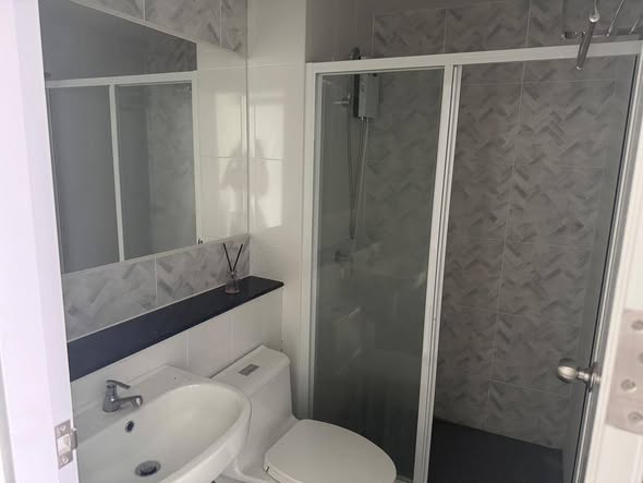 room interior and bathroom of Regent Home Bangna (รีเจ้นท์โฮม บางนา)