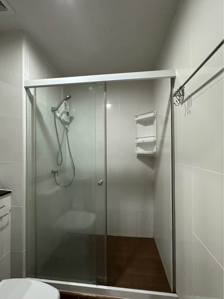 room interior and bathroom of Regent Home Bangson 27