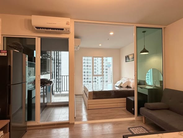 bedroom and room interior of Regent Home Bangson 28